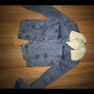 H&M Jackets & Coats - H&M Denim Sherpa lined H&M Jackets & Coats - H&M Denim Sherpa lined